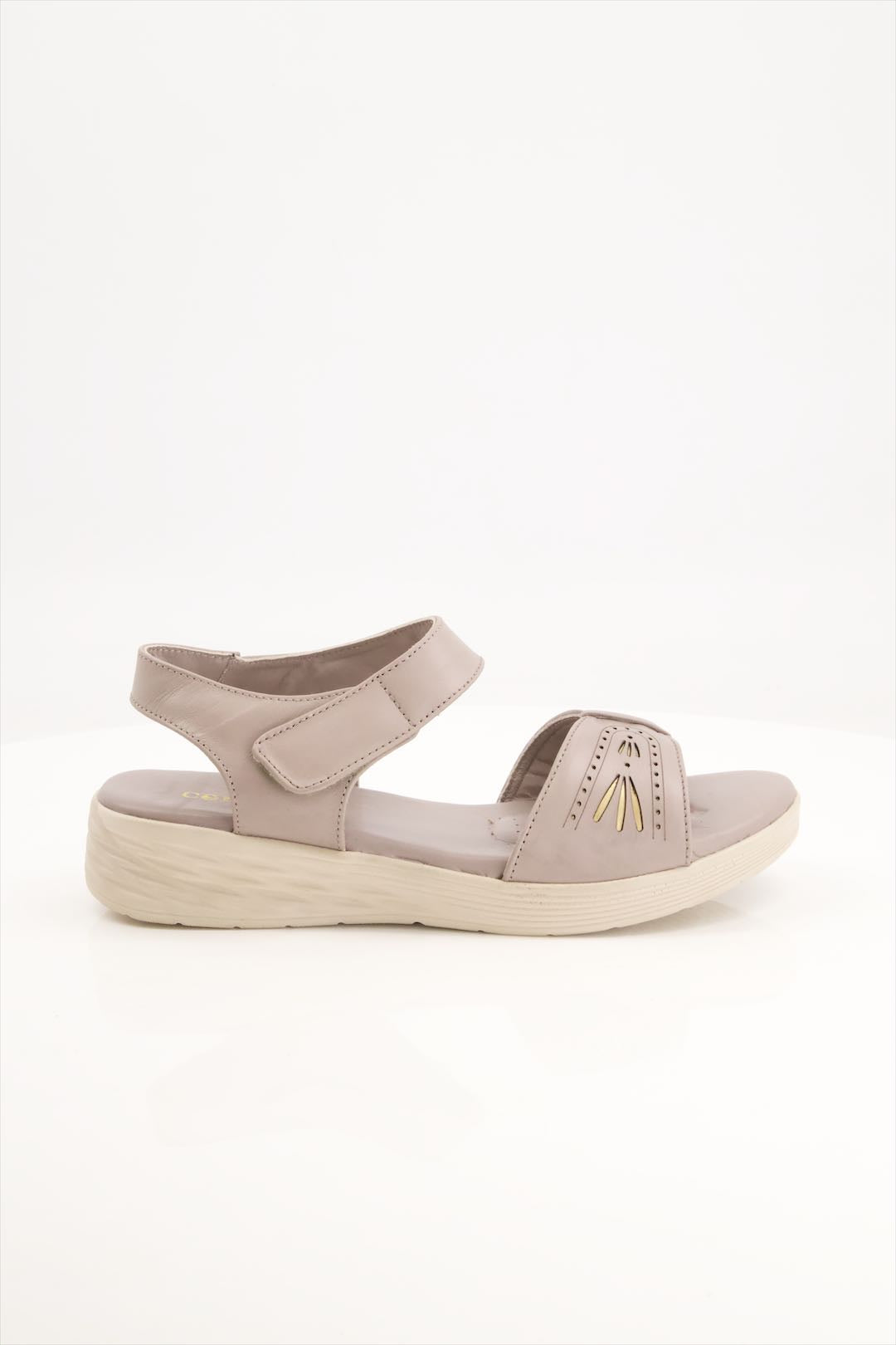 Comfort Meets Contemporary Design with this sandal